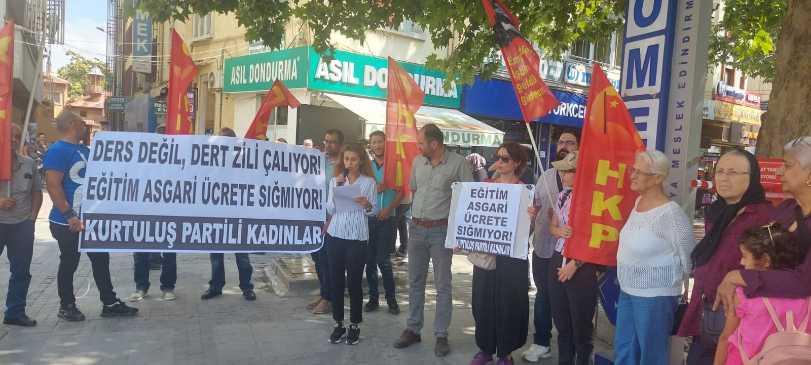 Konya’da yeni eğitim-öğretim yılında zamları ve pahalılığı protesto ettik