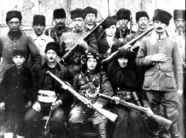 100. Yılında Kadınların Objektifinden ve Kaleminden Laik Cumhuriyet