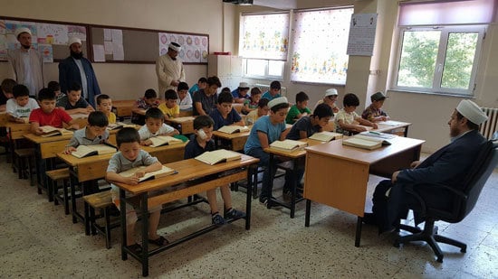 Çekin Artık O Pis Ellerinizi Çocuklarımızdan!